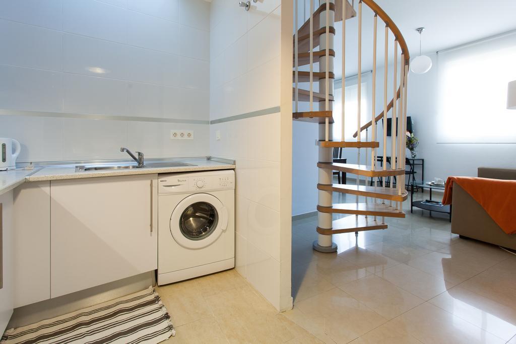 Apartamentos Diaber San Leandro Sevilla Zimmer foto